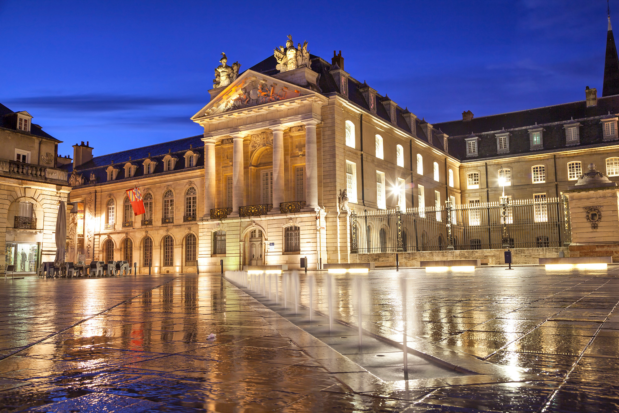 Dijon Palais des Ducs de Bourgogne - Formation Trading CAPFREE